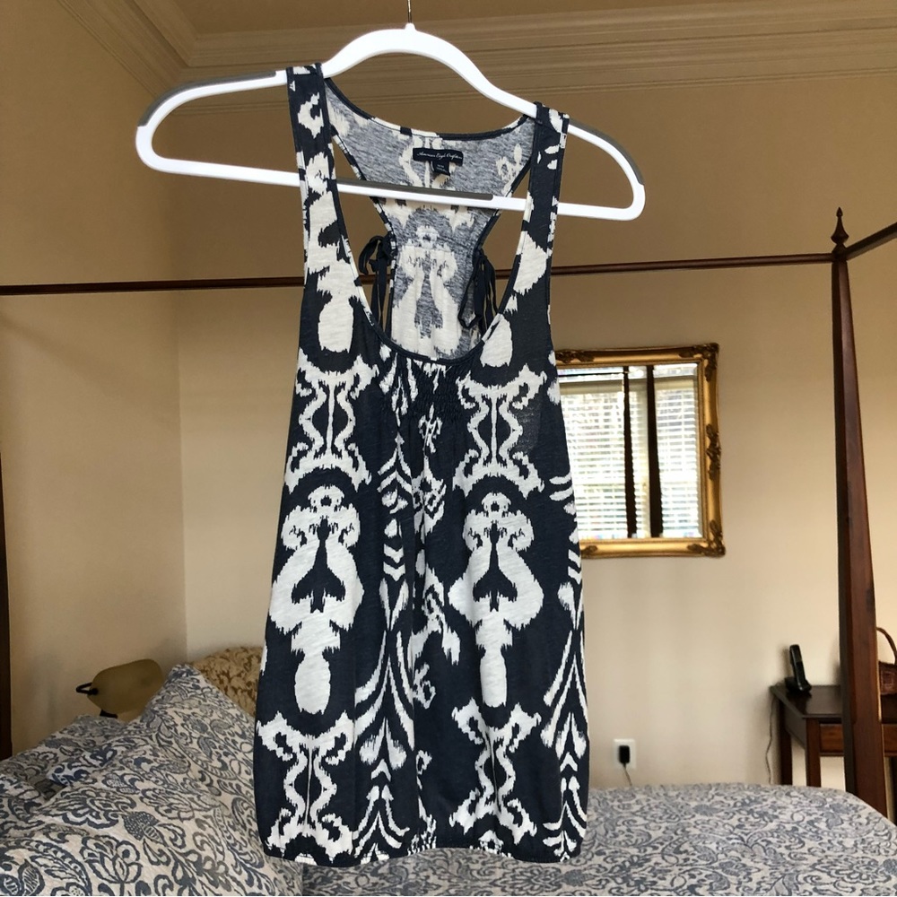 American eagle tank top - Size Medium - blue/navy and white pattern